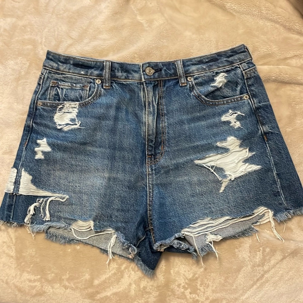 Ripped Mom Short